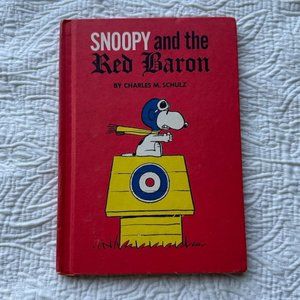 Vintage Snoopy and the Red Baron Book 1966